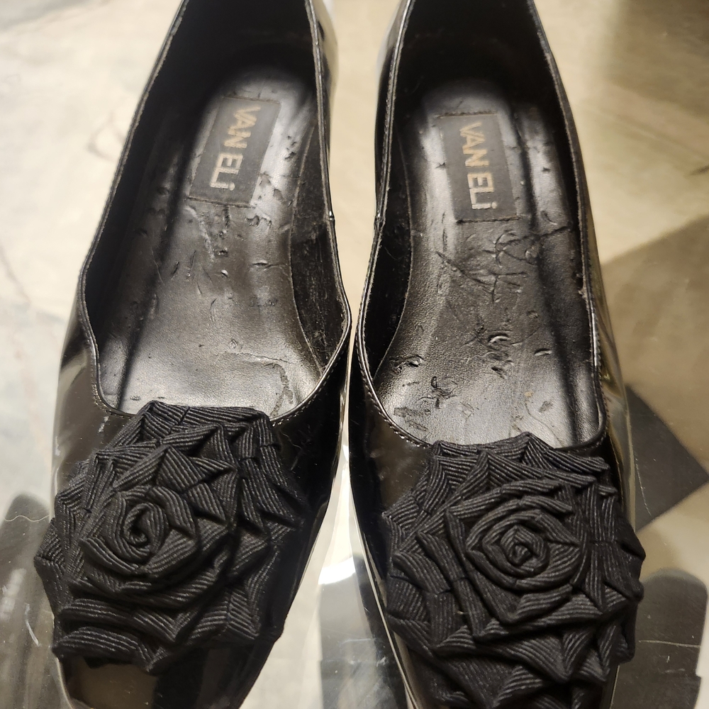 Vaneli Black Women's Shoes with Floral Detail